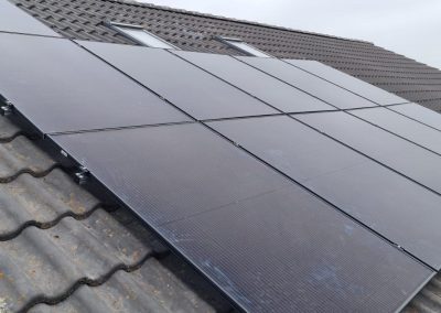Photovoltaikanlage auf einem Spitzdach in Delmenhorst – Foto 1